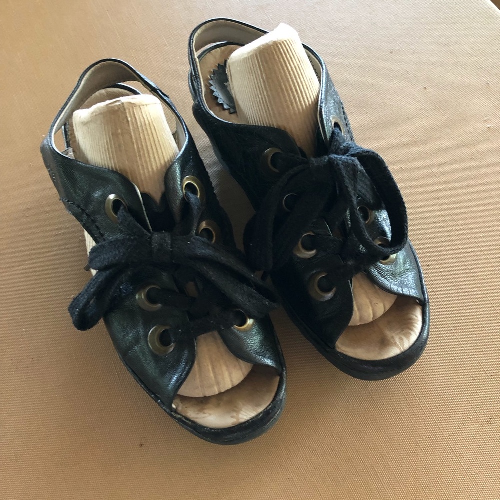 FLY LONDON size 7.5/8 or European 38